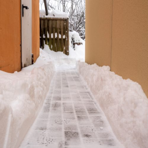 Schneemanagement auf Unternehmensgeländen in Deutschland